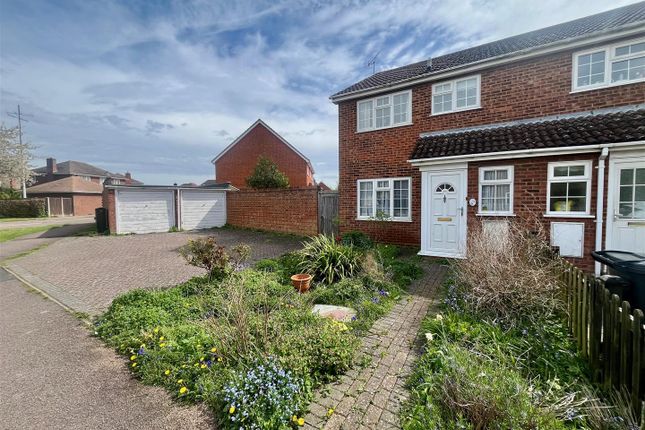 End terrace house for sale in Wallace Drive, Eaton Bray, Dunstable