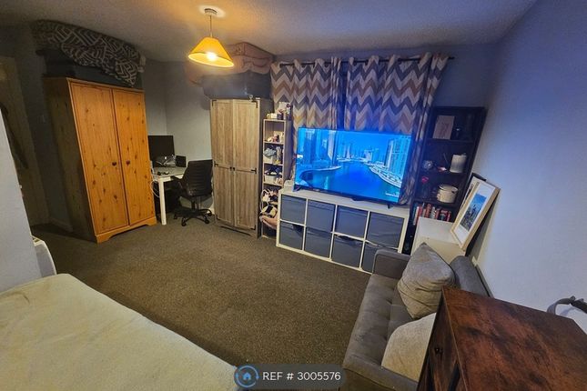 Studio flat on Brackenwood Mews, Wilmslow Cheshire, Wilmslow, £795/mo