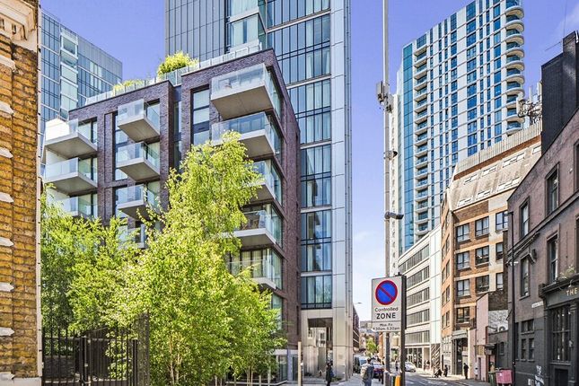 Thumbnail Flat for sale in Alie Street, London