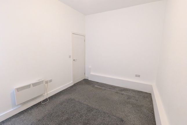 145A, Darlington photo 5
