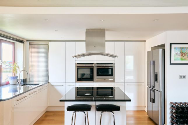 Thumbnail Flat for sale in William Morris Way, Fulham