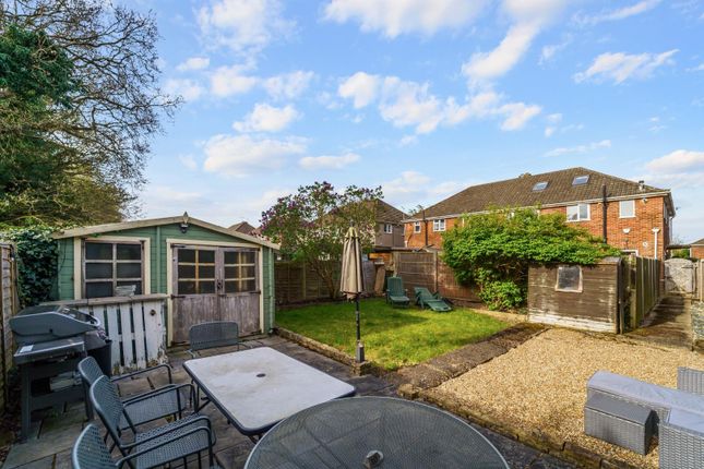 167, Ardrossan Gardens, Worcester Park photo 2