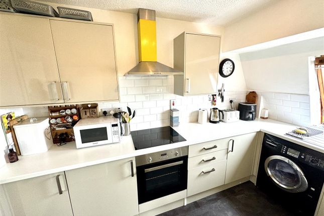 11, Dell View, Chepstow photo 4