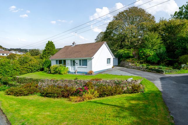 3-bed bungalow on Lowertown, Cornwall, £400,000