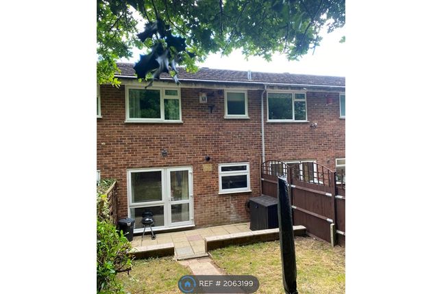 Terraced house to rent in Clovelly Way, Kent