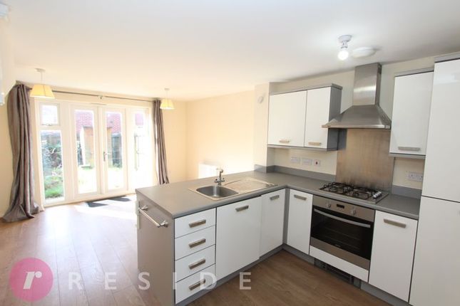 2-bed house on 28, Avoncliffe Close, Rochdale, £150,000