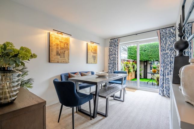 7 Cheniston Court Ridgemount Road, Ascot photo 3