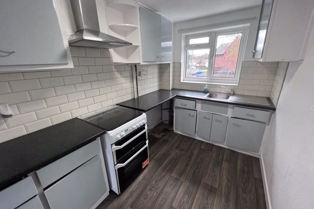 Thumbnail Flat to rent in Waterloo Crescent, Wigston