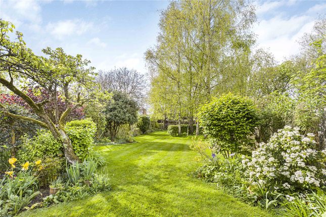 Country house for sale in Chearsley Road, Long Crendon, Aylesbury