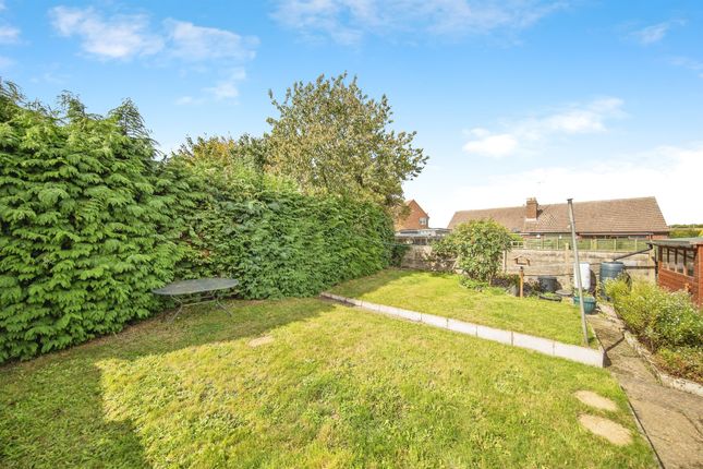 2, Kinross Road, Ipswich photo 2