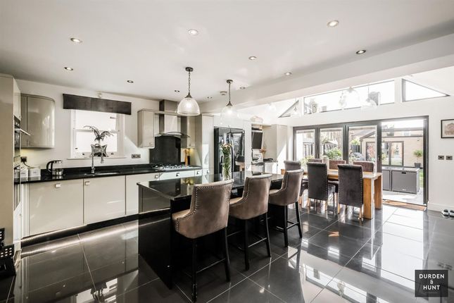 22 Chelmsford Road, London photo 3