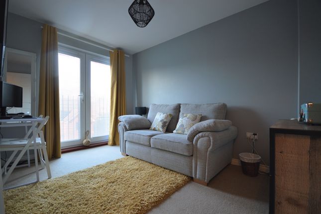 28, Cottingham Drive, Cardiff photo 5