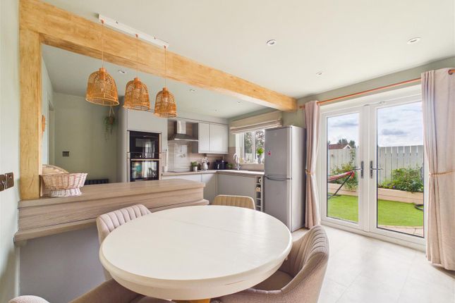 10, Fernland Close, Brough photo 3