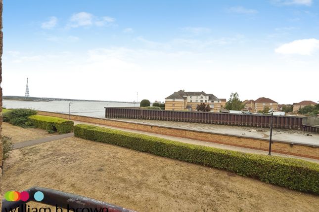 66, Timber Court, GRAYS photo 4