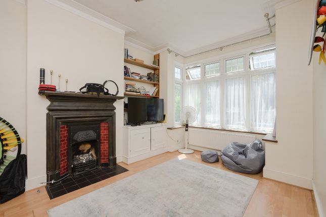 4, Durnsford Avenue, Southfields photo 2