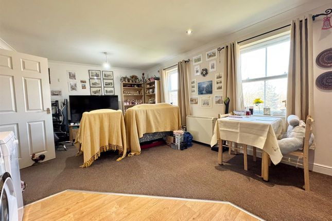 6, Fairby Close, Devon photo 2
