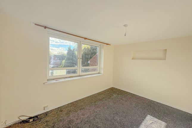 47 Newton Gardens, Birmingham photo 2