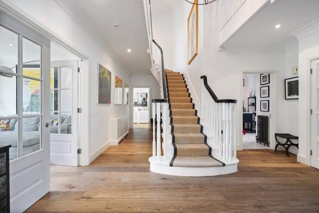 4, Manor House Drive, Walton On Thames photo 2