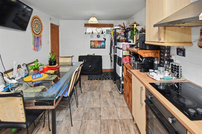 16, Jura Close, Corby photo 4