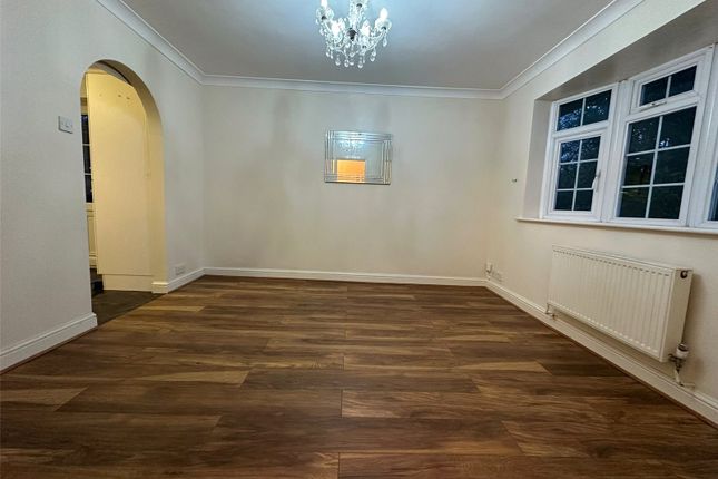 11, Langley Road, Slough photo 4