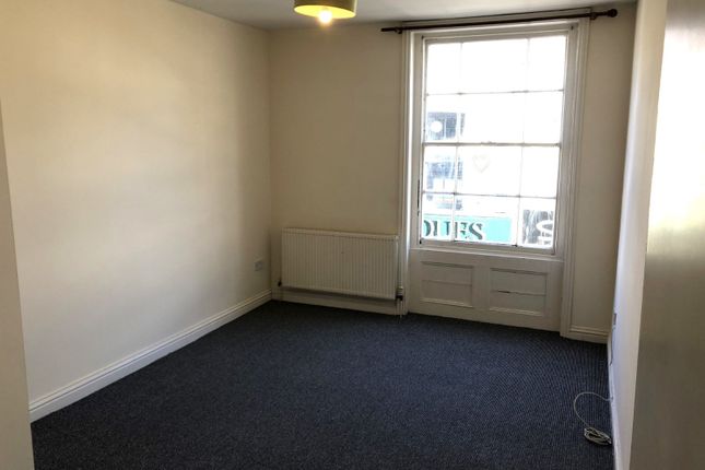 Flat 1, 13, High Street, Deal photo 2