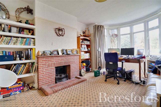 29, Volwycke Avenue, Essex photo 4