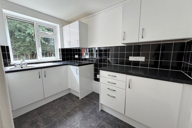 45 Loxley Court,, Limbrick Close, Sheffield photo 3