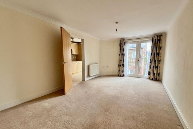 Flat for sale in Forest Gate Court, Ringwood