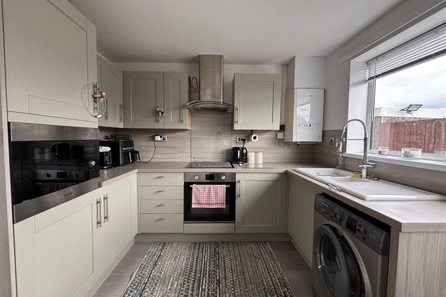 5, Briar Close, Brough photo 4