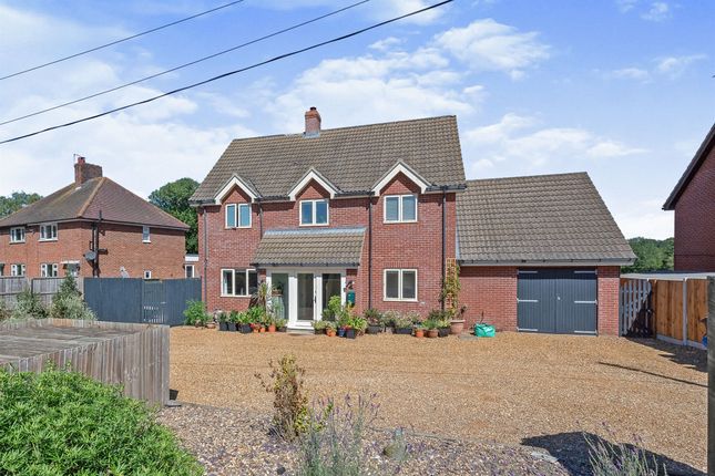 4 bed detached house for sale in Low Street, Oakley, Diss IP21