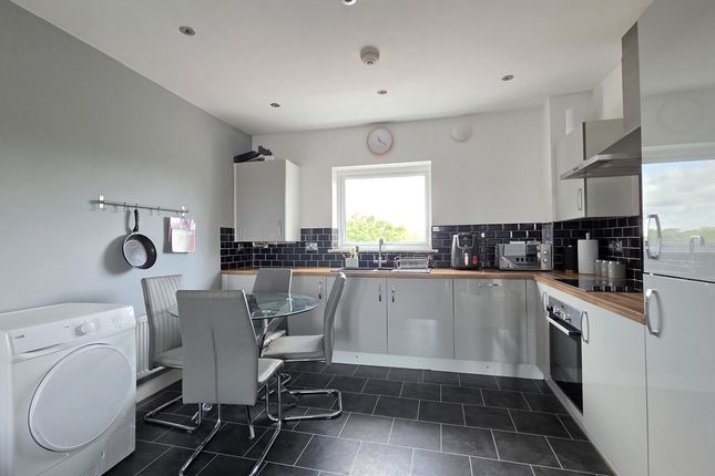 62, Mallard Close, Southam photo 3