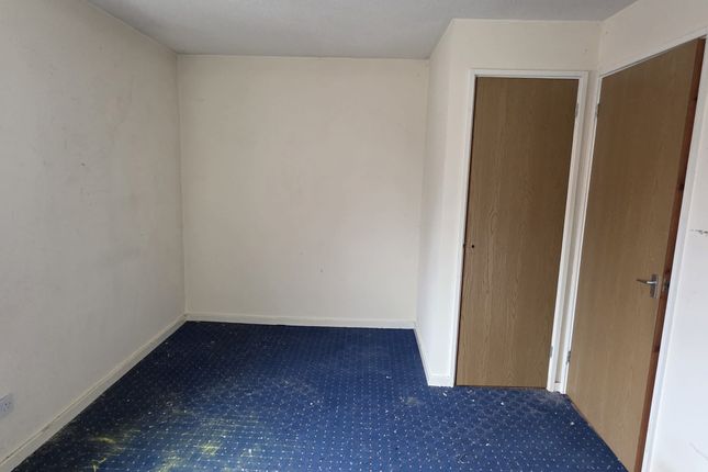 21, Azalea Grove, Birmingham photo 5
