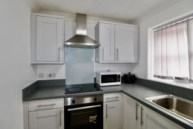 Flat to rent in Chapel Court, Stilton, Peterborough