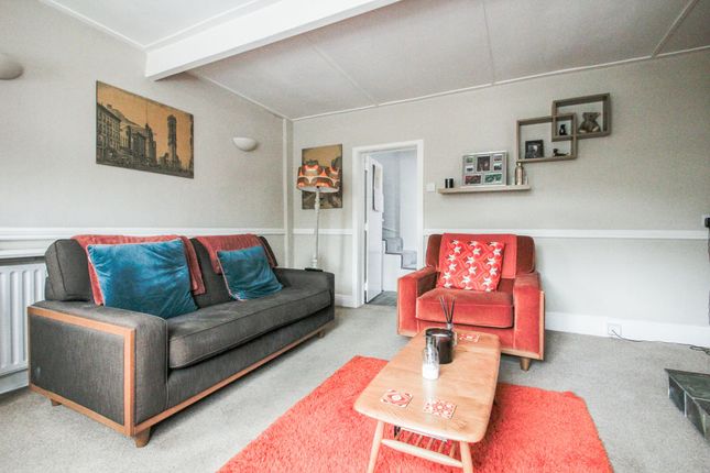 77, Bradford Road, Otley photo 4