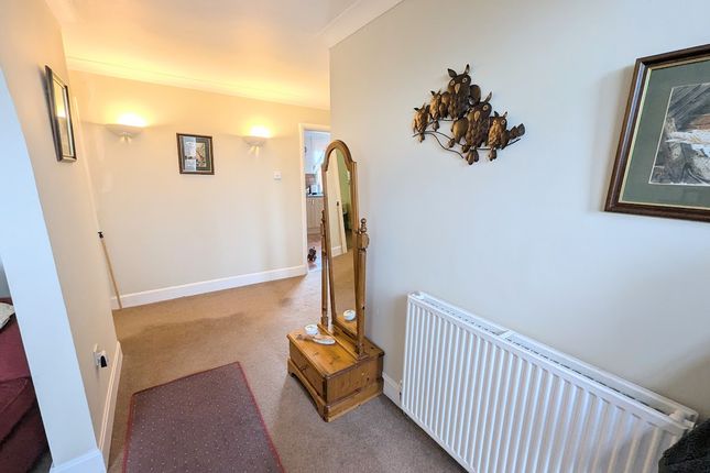 16, Queensberry Brae, Thornhill photo 3