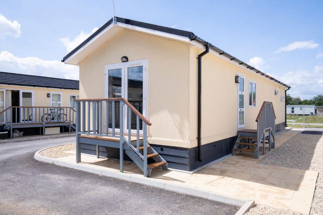 Carterton Mobile Home Park Carterton Ox18 1 Bedroom Semi