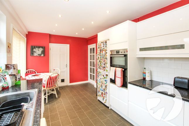 24, Katherine Gardens, London photo 4