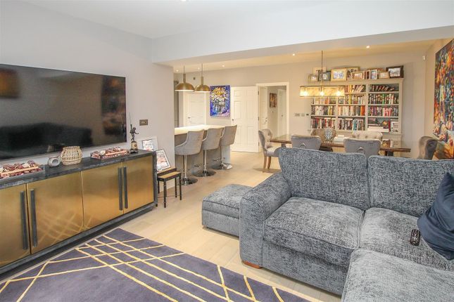 28, Little Ridings Lane, Ingatestone photo 3