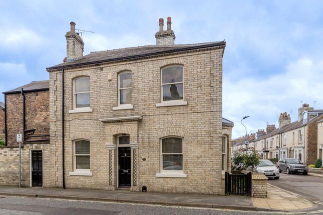 Thumbnail Detached house to rent in Scarcroft Road, York