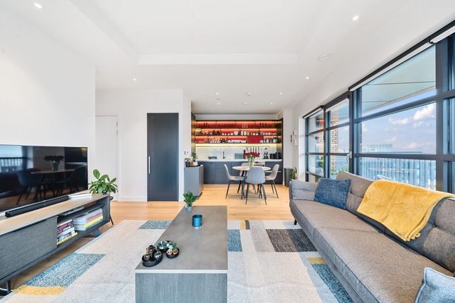 Flat for sale in Lyell Street, London
