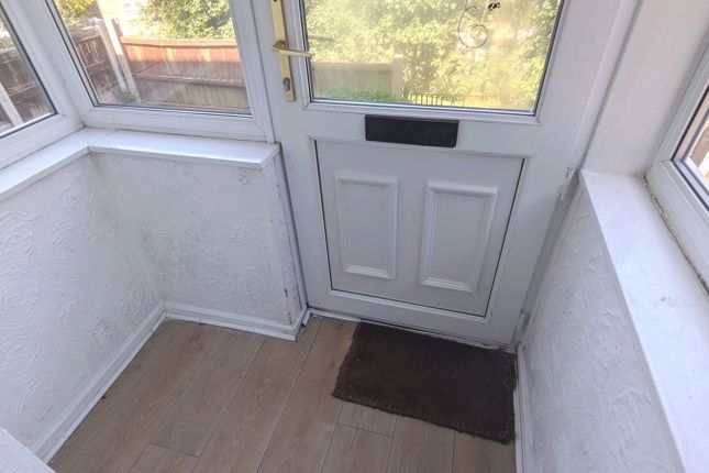 85, Alma Walk, Upholland photo 4