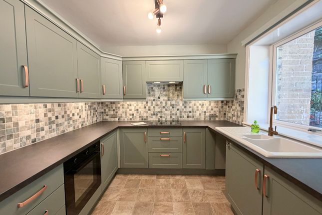 72, Upper Brow Road, West Yorkshire photo 3