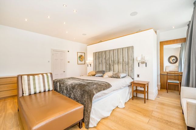 Flat 18, 169, Queen's Gate, London photo 4