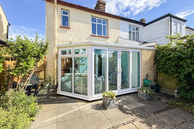 59, Station Road, Burnham-On-Crouch photo 2