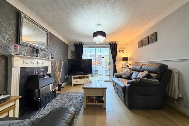 31, Banksia Close, Devon photo 2