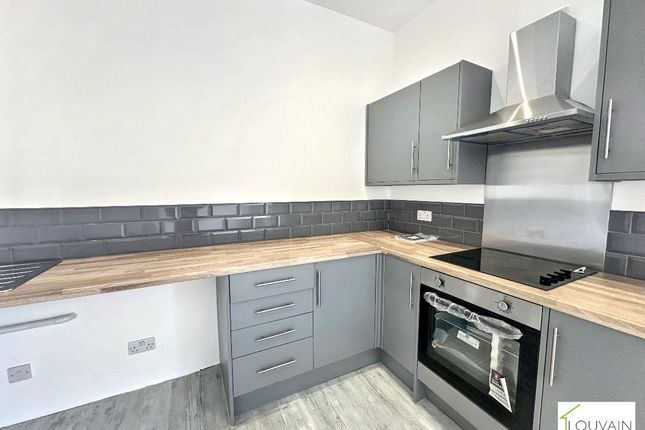70A High Street, Pontypool photo 3