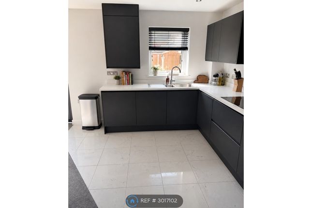 Olympus Close, Auckley, Doncaster photo 4