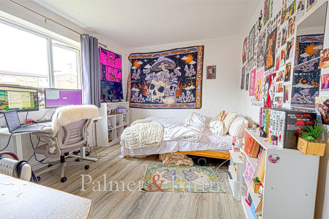 10, Wheeler Close, Essex photo 3