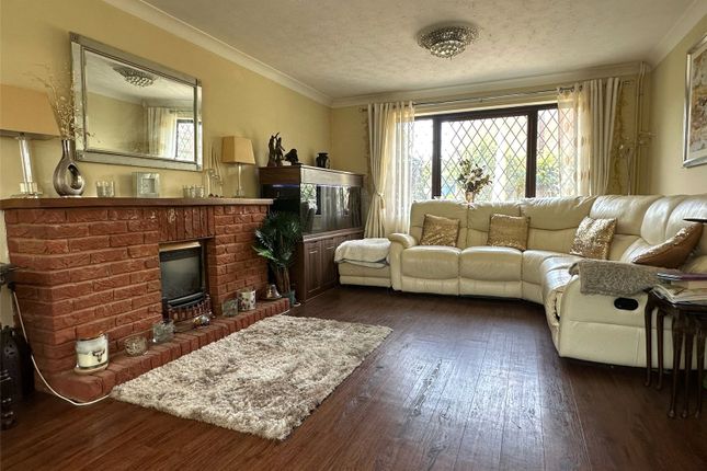 14, Swallow Drive, Lymington photo 3
