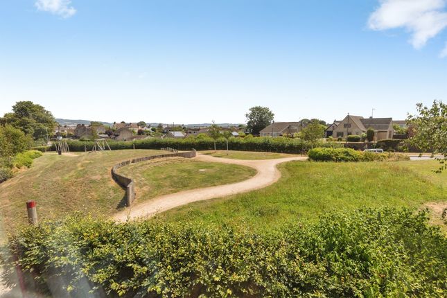 3, Kestrel Road, WOTTON-UNDER-EDGE photo 4